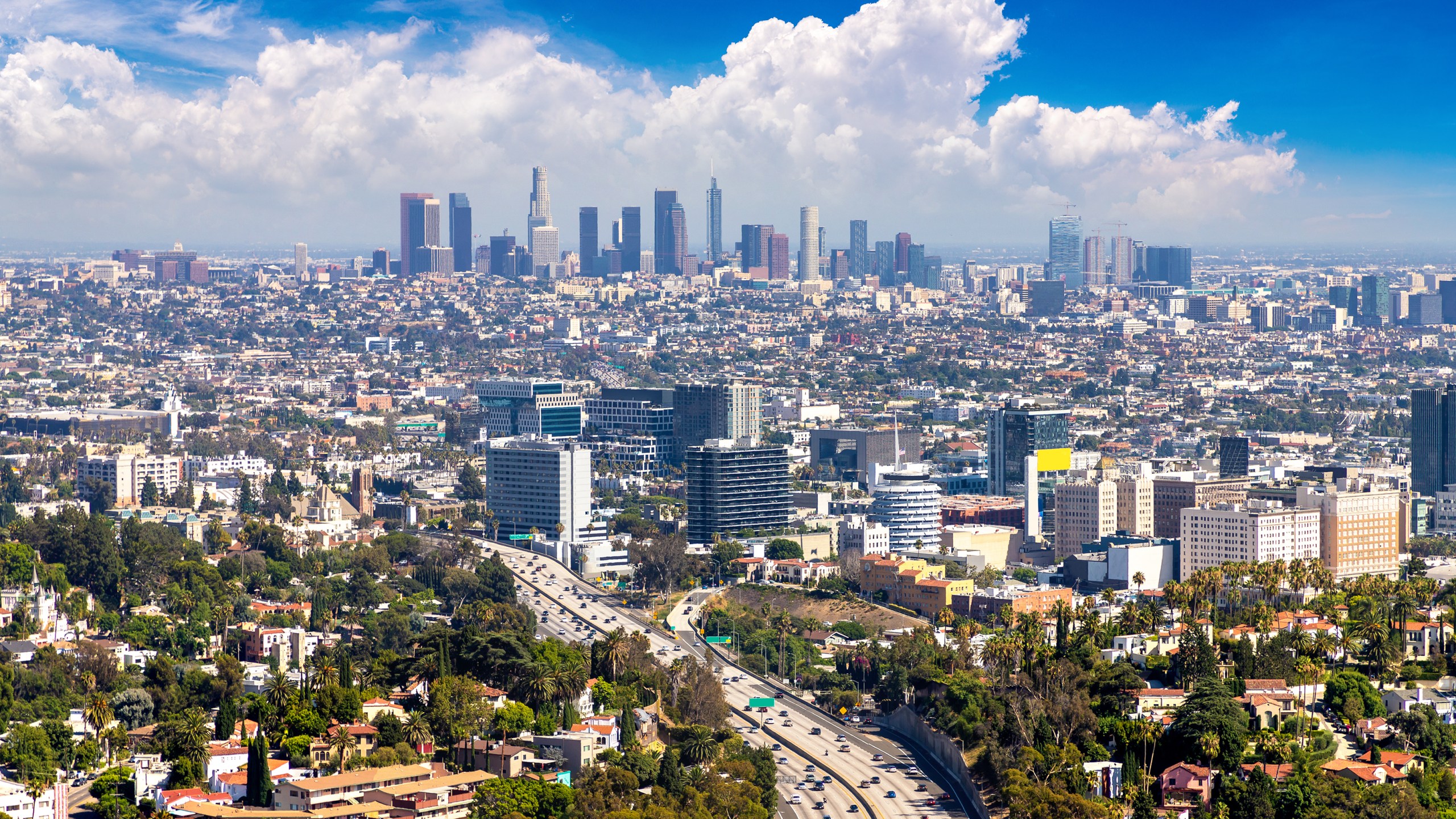 Panoramic view of Los Angeles city skyline