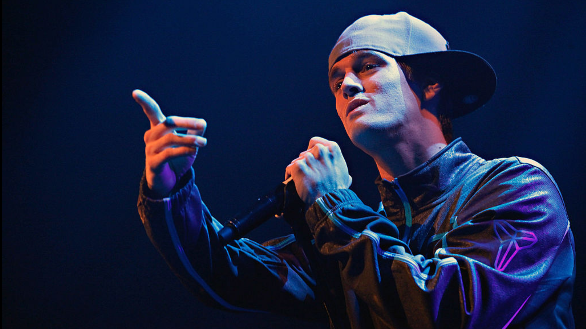 NEW YORK, NY - JANUARY 19: Singer Aaron Carter performs at the Gramercy Theatre on January 19, 2012 in New York City. (Photo by Cindy Ord/Getty Images)