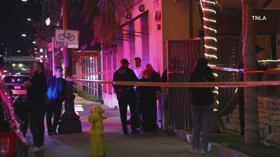 Two people were shot at a restaurant in Glendale around 1 a.m. Saturday morning. (TNLA)