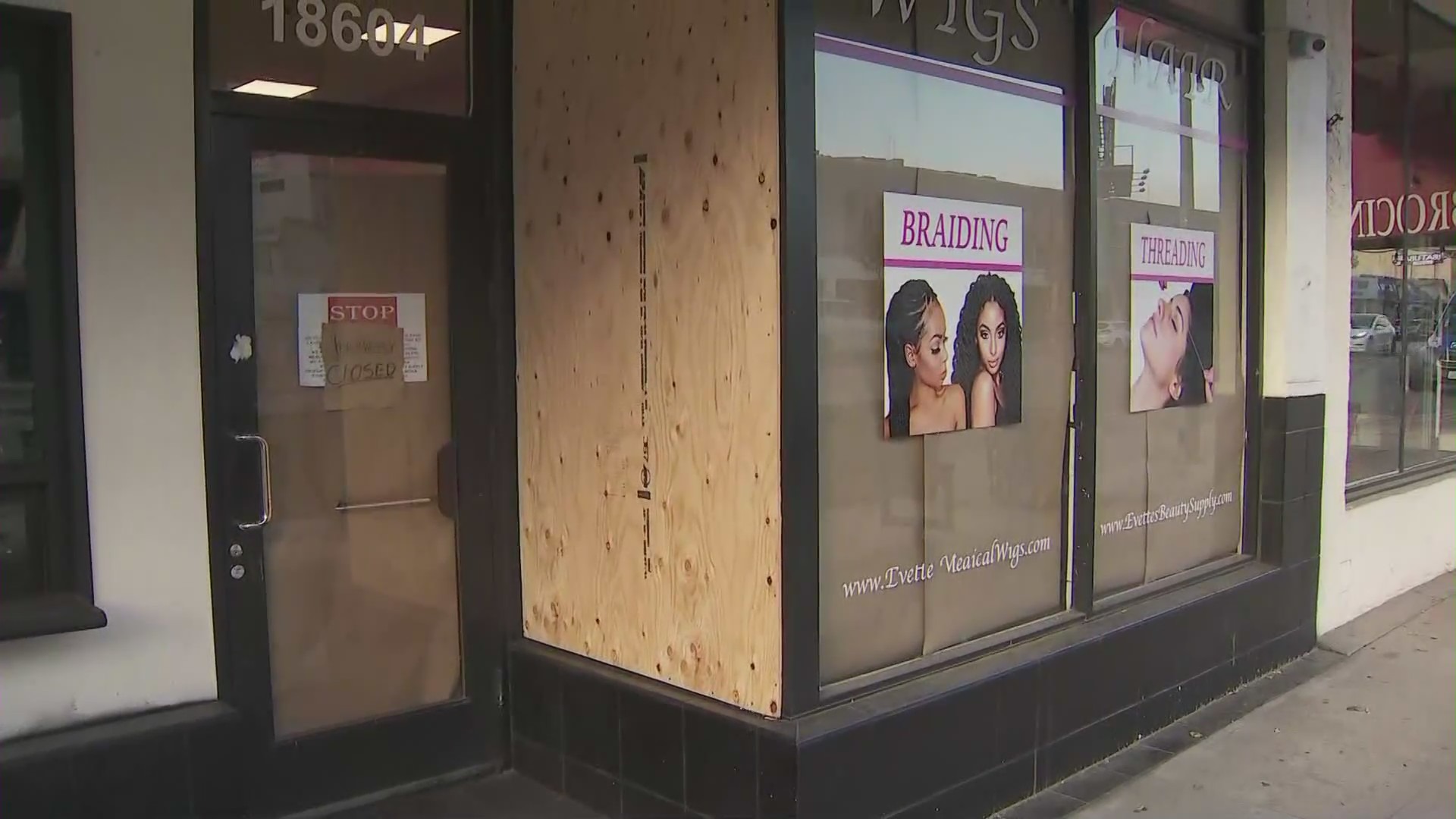 Evette's Beauty Supply in Tarzana is permanently closing due to continuous crime sprees targeting the shop.(KTLA)