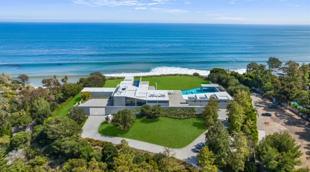 Beyonce and Jay-Z’s new $200 million, 30,000-square-foot home in the Paradise Cove area in Malibu. (TMZ/Anthony Barcelo)