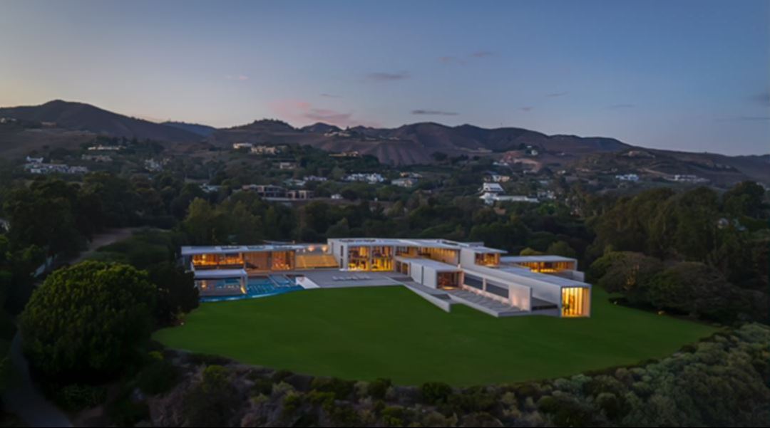 Beyonce and Jay-Z’s new $200 million, 30,000-square-foot home in the Paradise Cove area in Malibu. (TMZ/Anthony Barcelo)