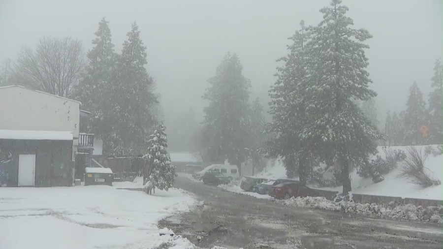 Heavy springtime snowfall blankets Southern California mountains on May 4, 2023. (KTLA)