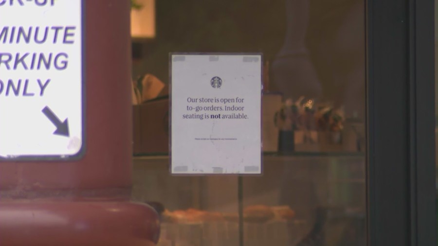 Starbucks removes seating