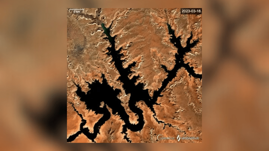 Lake Powell water levels