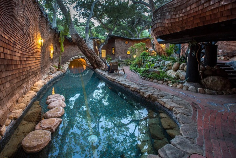 The courtyard of the "Whale House" serves as the belly of the marine mammal. (Sotheby's International Realty)