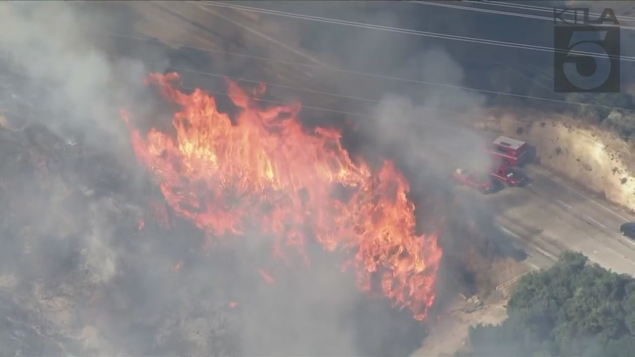 The Victor Fire broke out in Sylmar near the Newhall Pass area on July 25, 2023. (KTLA)