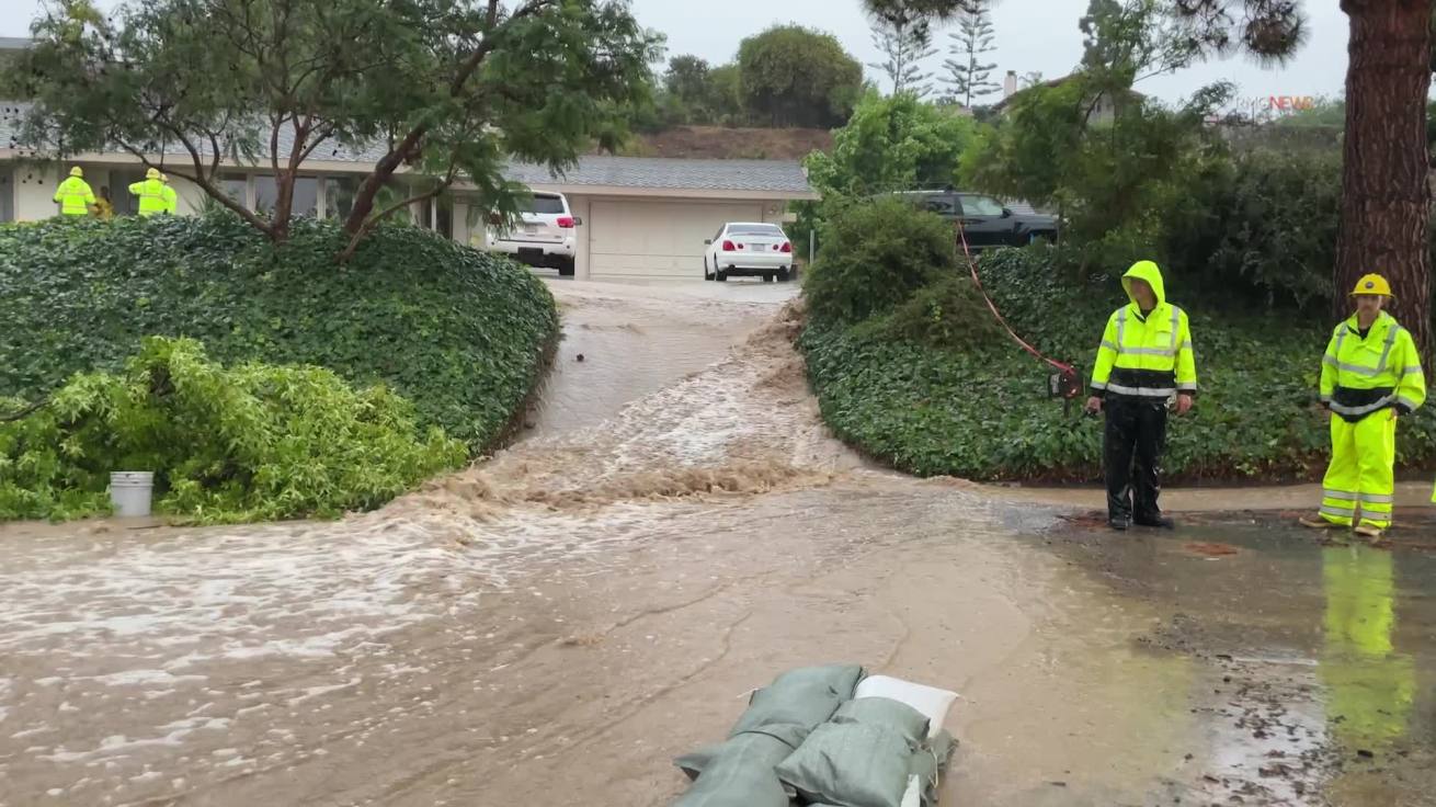 The Ventura County Fire department responded to the 700 block of Trueno Avenue in the Camarillo Estates neighborhood on Aug. 20, 2023. (RMG News)