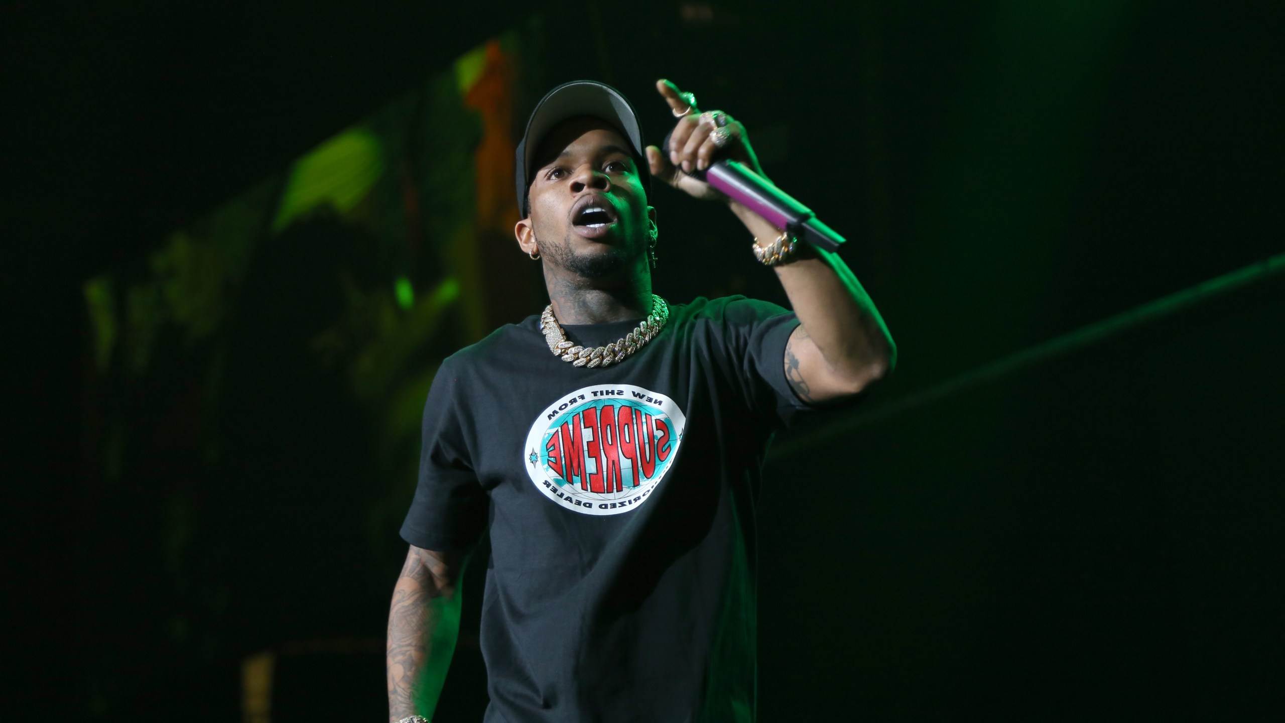 Tory Lanez performs on stage at Prudential Center on Sept. 13, 2019 in Newark, New Jersey. (Manny Carabel/Getty Images)