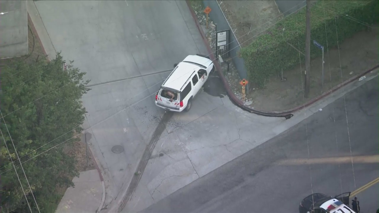 Pursuit standoff in L.A.