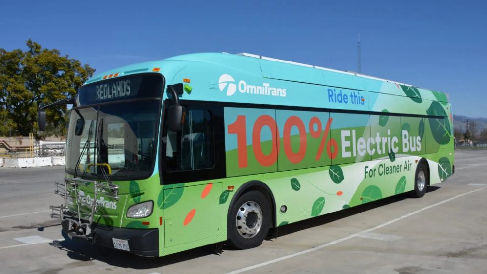 An Omnitrans bus in San Bernardino County, California. (Omnitrans)