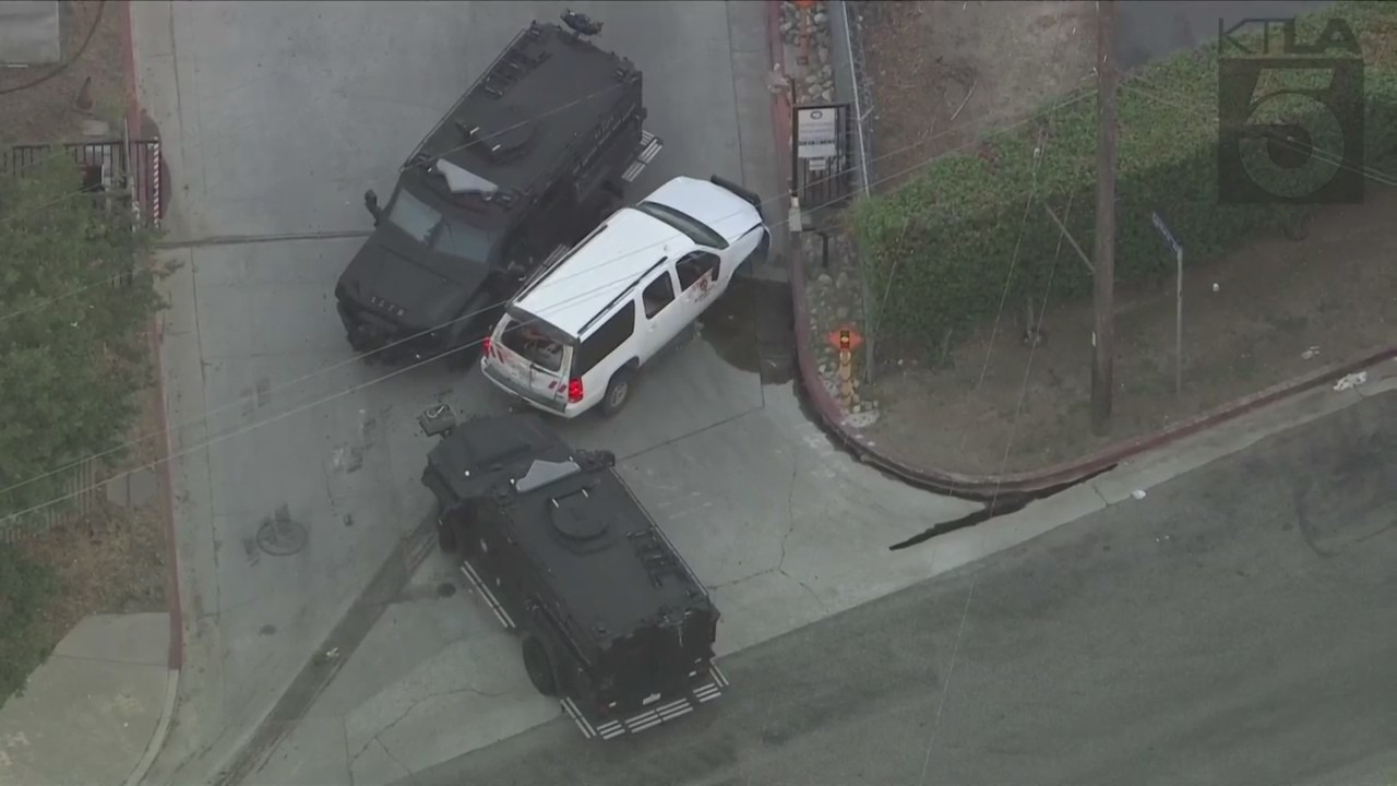 Pursuit standoff in L.A.