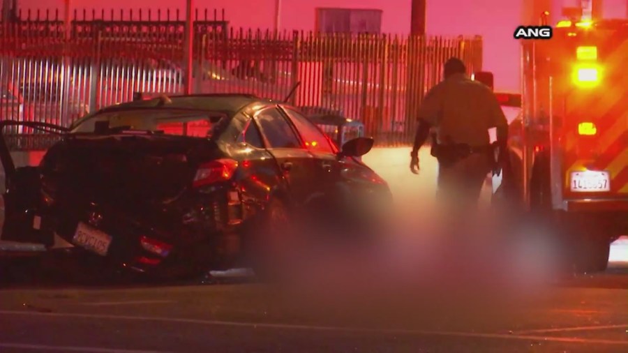 3 dead, 2 critical after violent car crash in South L.A.