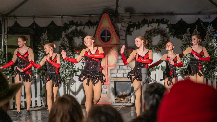 Dancers entertain visitors in Solvang, California during Julefest 2022. (Mike Laan/City of Solvang)