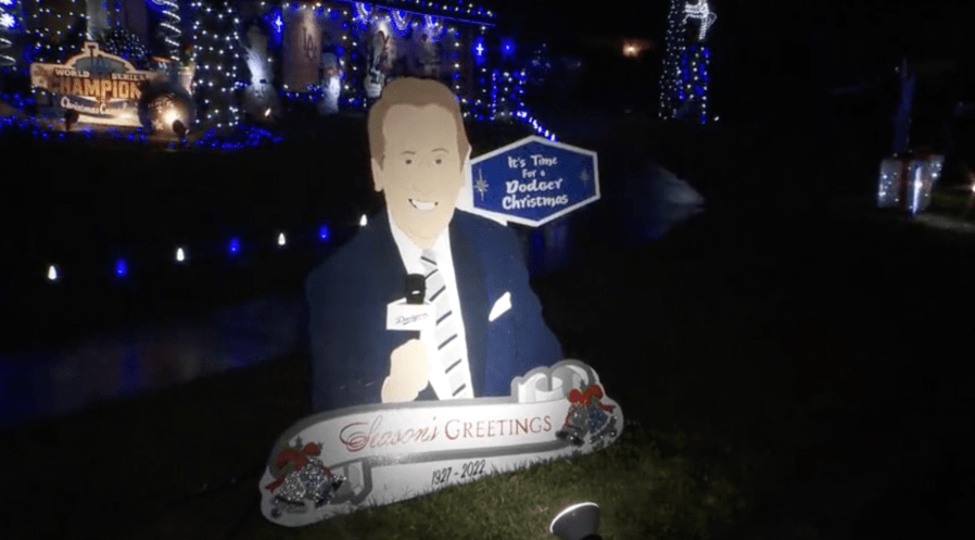 Dodger-themed Christmas spectacle a neighborhood hit