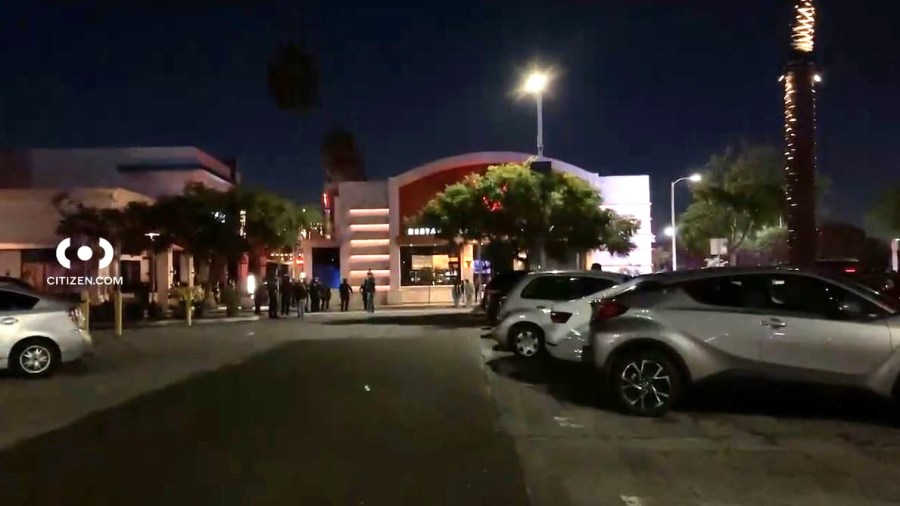 A disturbance involving a large crowd of juveniles shut down streets around the Del Amo Fashion Center in Torrance on Dec. 30, 2023. (Citizen)