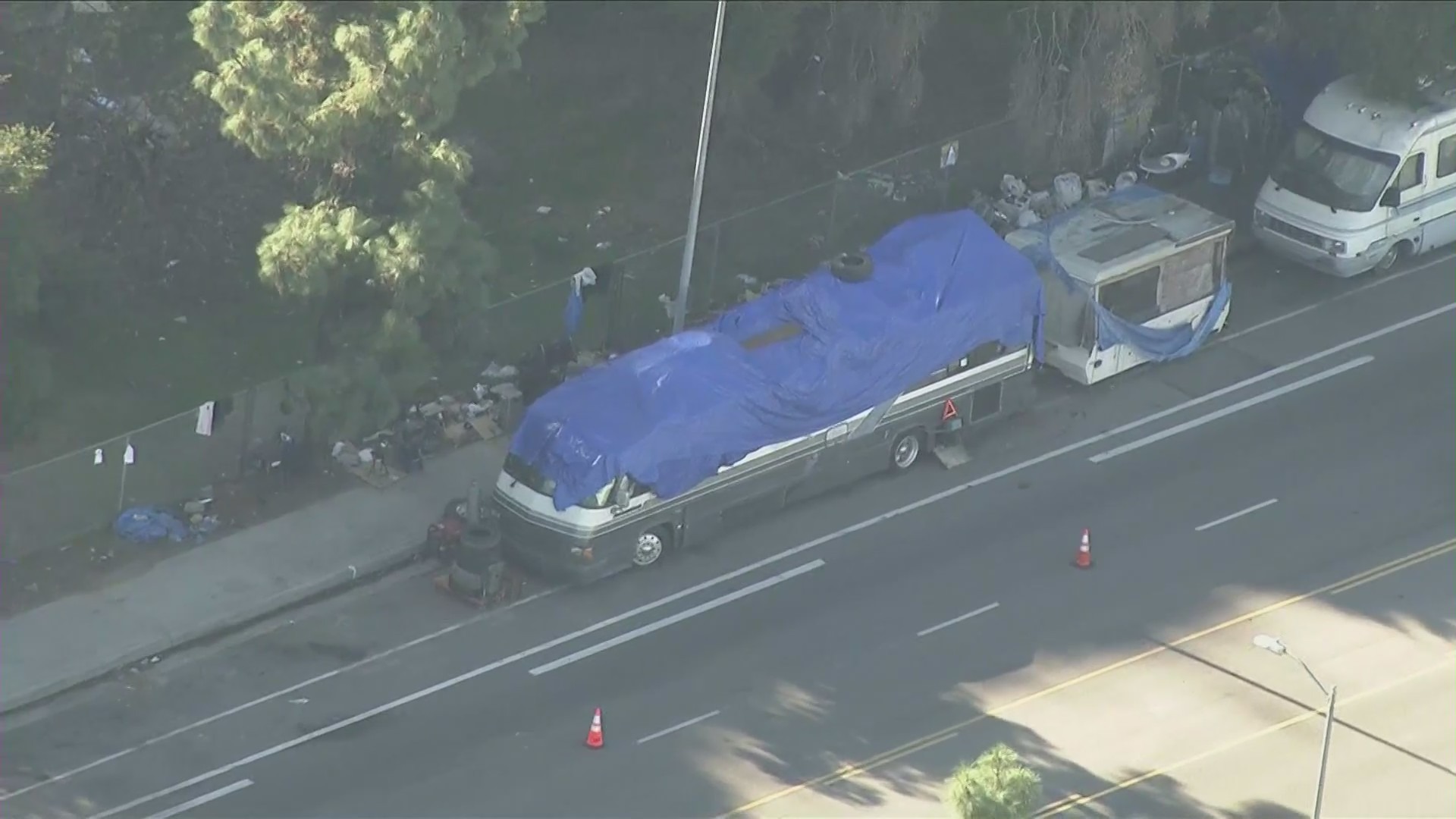 Authorities begin massive RV encampment cleanup in Hollywood Hills