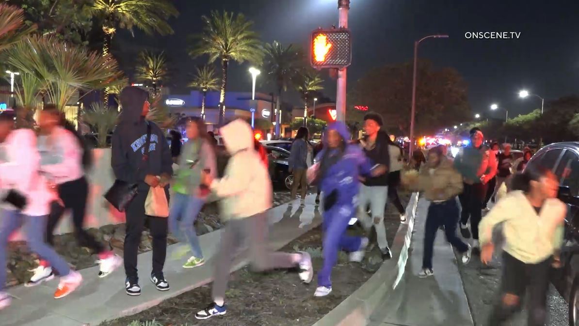 A disturbance involving a large crowd of juveniles shut down streets around the Del Amo Fashion Center in Torrance on Dec. 30, 2023. (OnScene.TV)