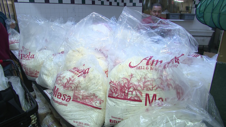 Crowds gathered at Amapola Market in L.A. as shoppers hope to get their hands on masa dough on Dec. 22, 2023. (KTLA)