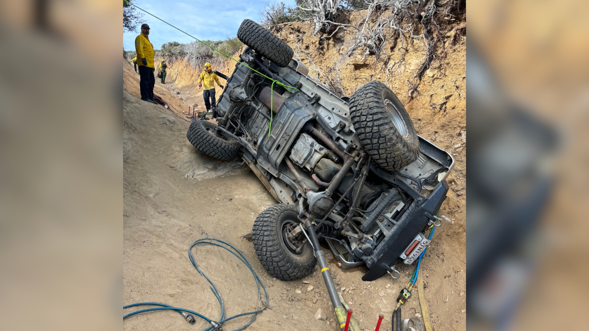 Man trapped under Jeep on remote off-roading trail