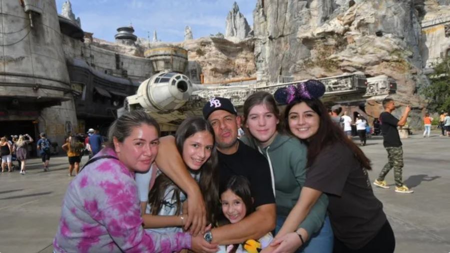 Noel Pena and his family seen in a personal photo. (GoFundMe)
