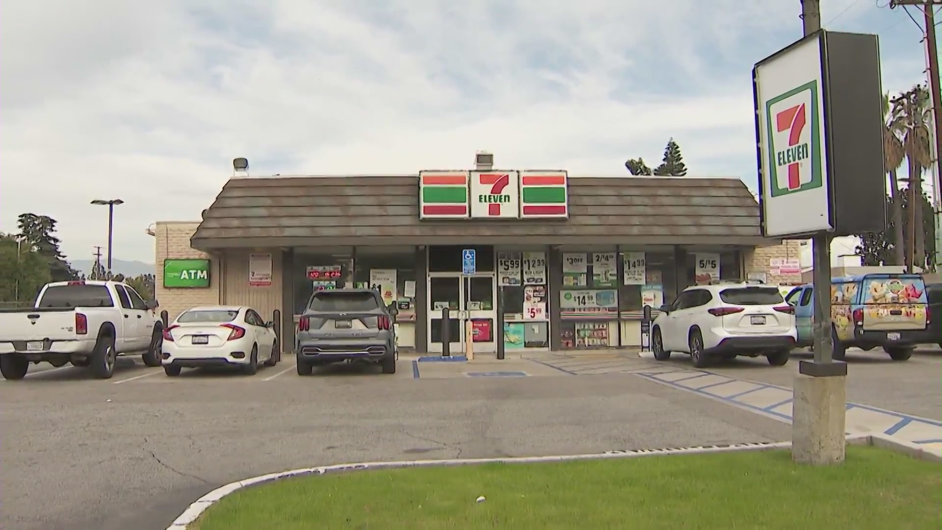 A 7-Eleven convenience store in West Covina. (KTLA)