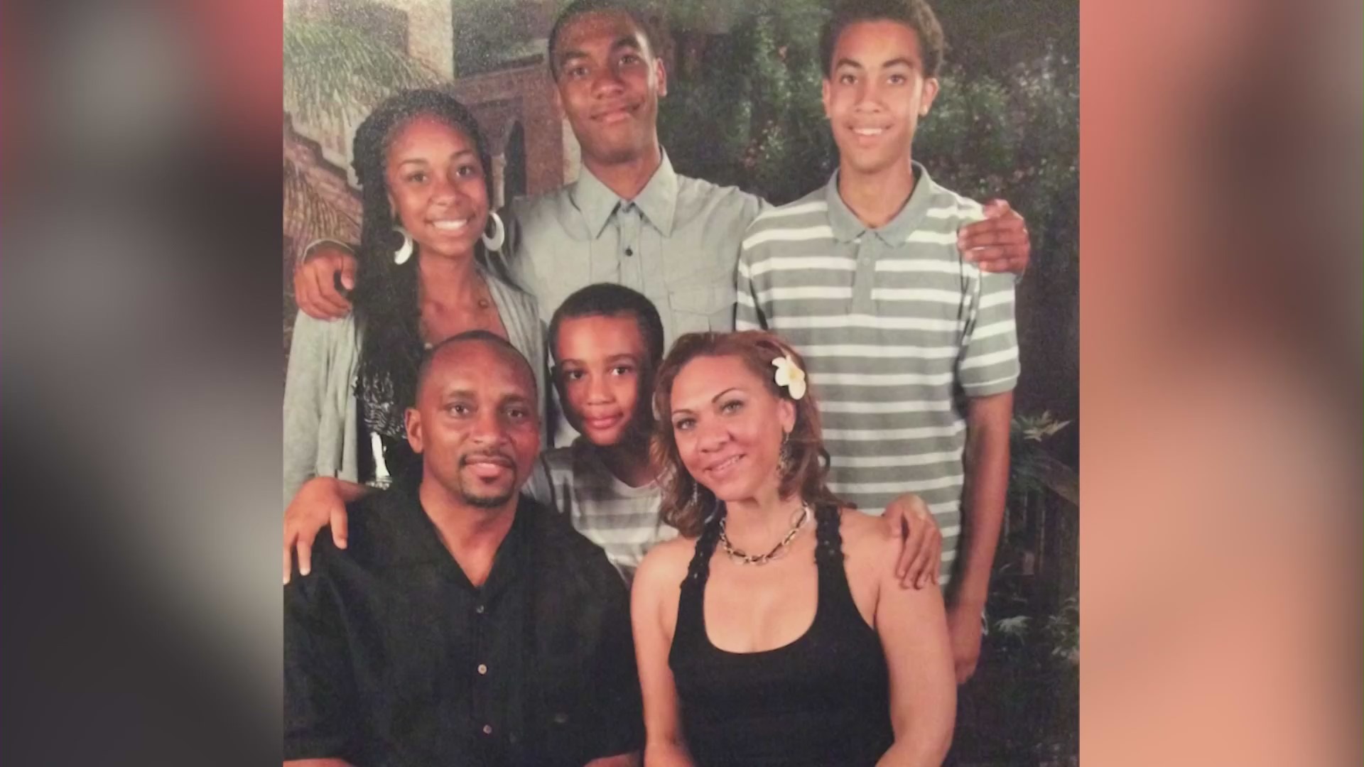 CJ Stroud and his family in a personal photo.