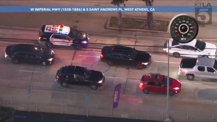 Los Angeles police pursued a shooting suspect who was driving recklessly in Jan, 26 2024. (KTLA)