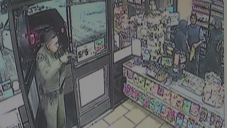 Deputy walks in on attempted robbery at 7-Eleven in Carson