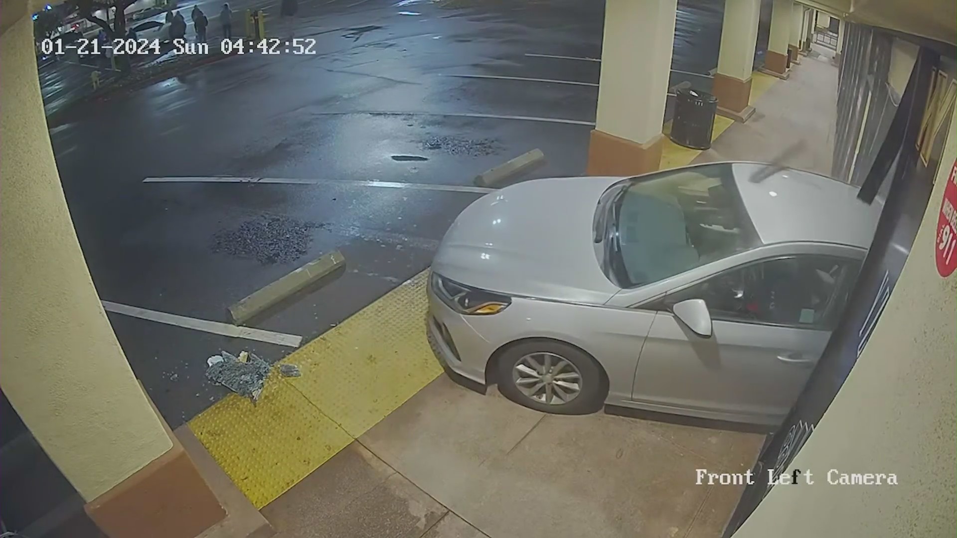 Suspects caught on video ramming government vehicle into storefront, stealing merchandise