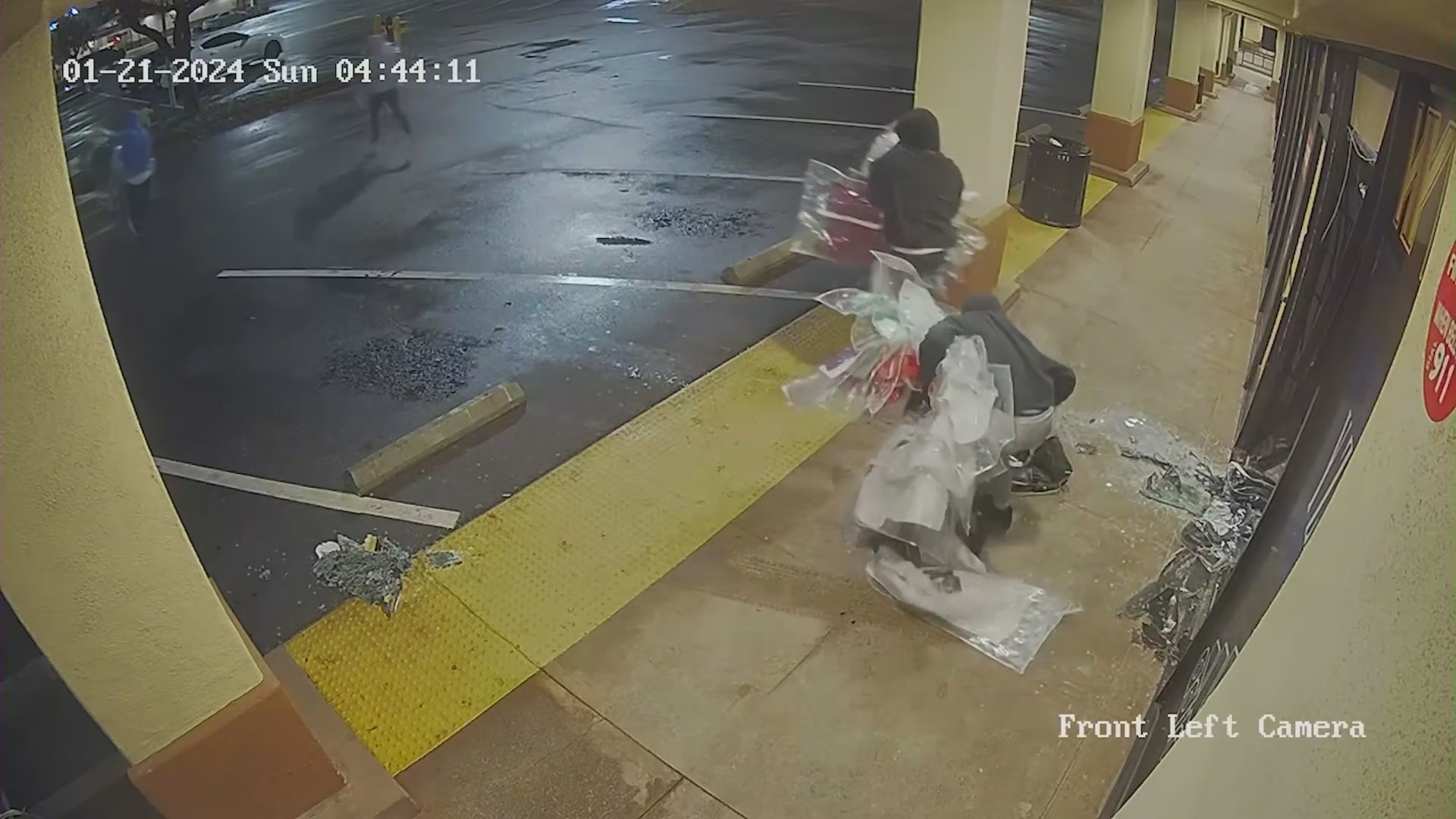 Suspects caught on video ramming government vehicle into storefront, stealing merchandise