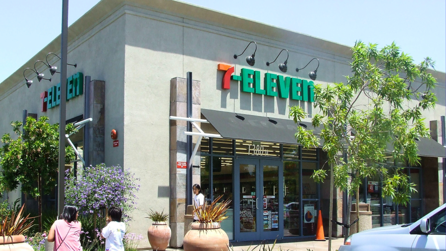 A 7-Eleven convenience store in Southern California. (AP/Business Wire)