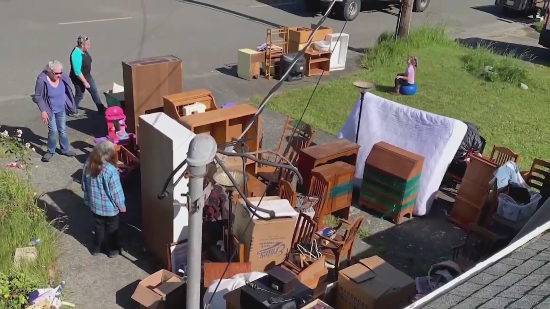 Flash Shelton removed all the furniture from his mother's home that belonged to an illegal group of squatters in Northern California. (Flash Shelton)