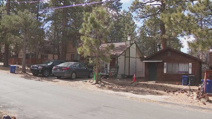 The suspect's home near Big Bear Lake where a 17-year-old girl was held captive for nearly a week. (KTLA)