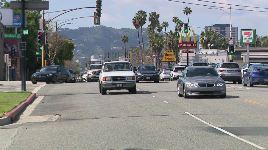 Traffic moves along Olive Avenue in Burbank on March 26, 2024. (KTLA)