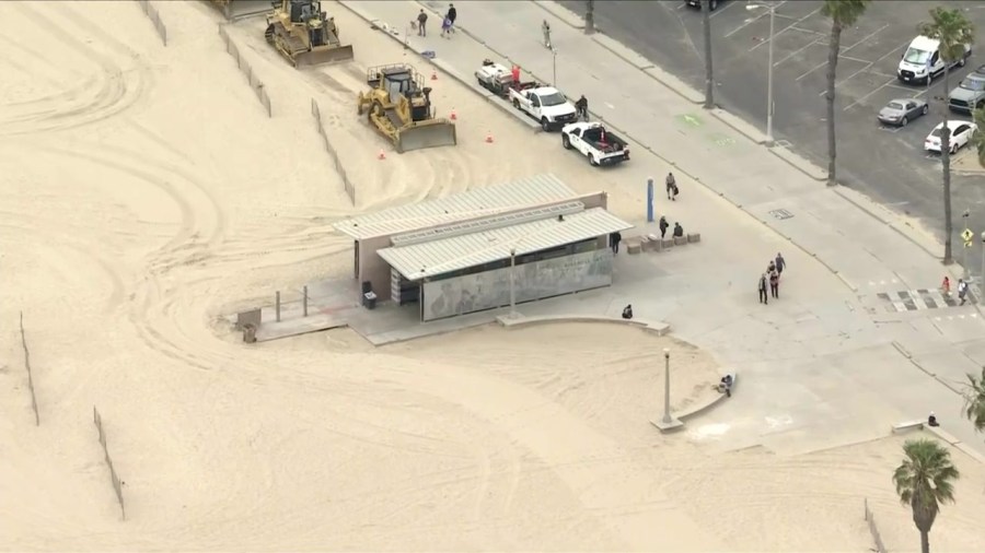 Santa Monica Beach Restrooms