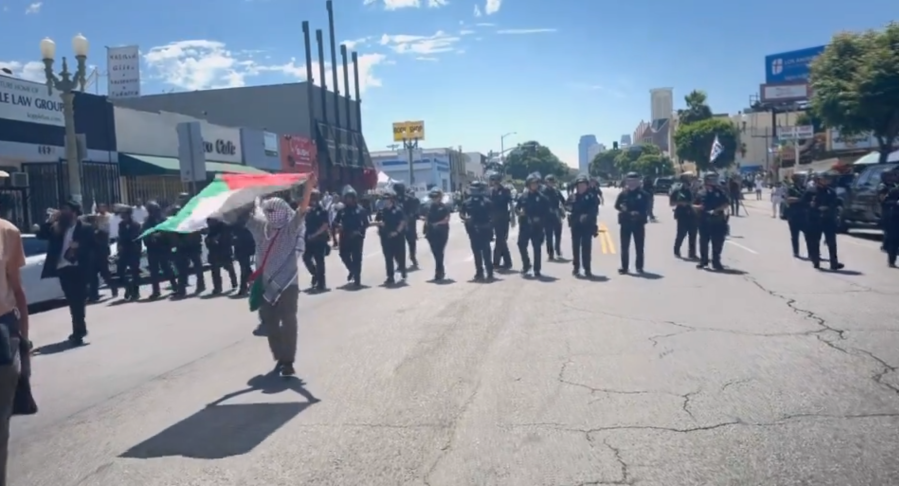 Demonstrators clash outside synagogue in Los Angeles