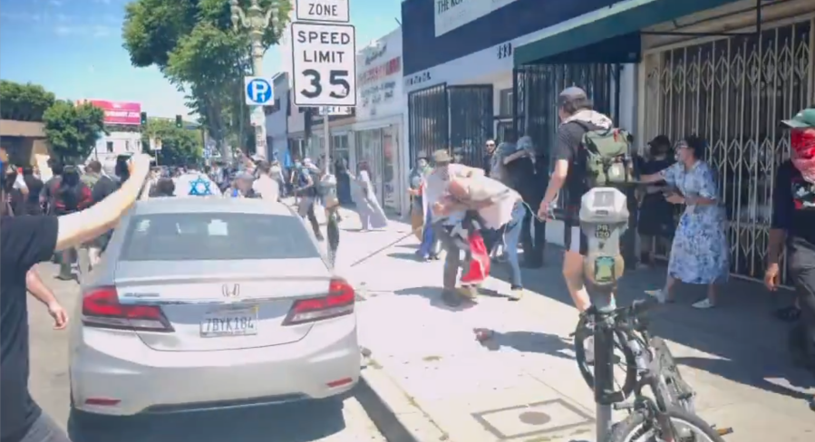 Demonstrators clash outside synagogue in Los Angeles