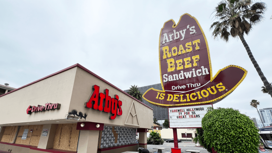 Hollywood Arby's Sign