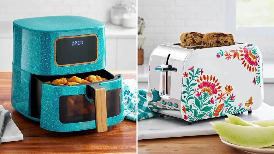 The Pioneer Woman/Walmart / The Pioneer Woman just added an all-new air fryer to her Walmart line