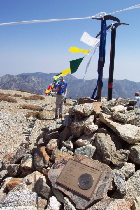 A plaque honoring Bill Stampfl and his two climbing friends was placed at Mount Baldy in Southern California, a place where Stampfl trained. (Stampfl Family)