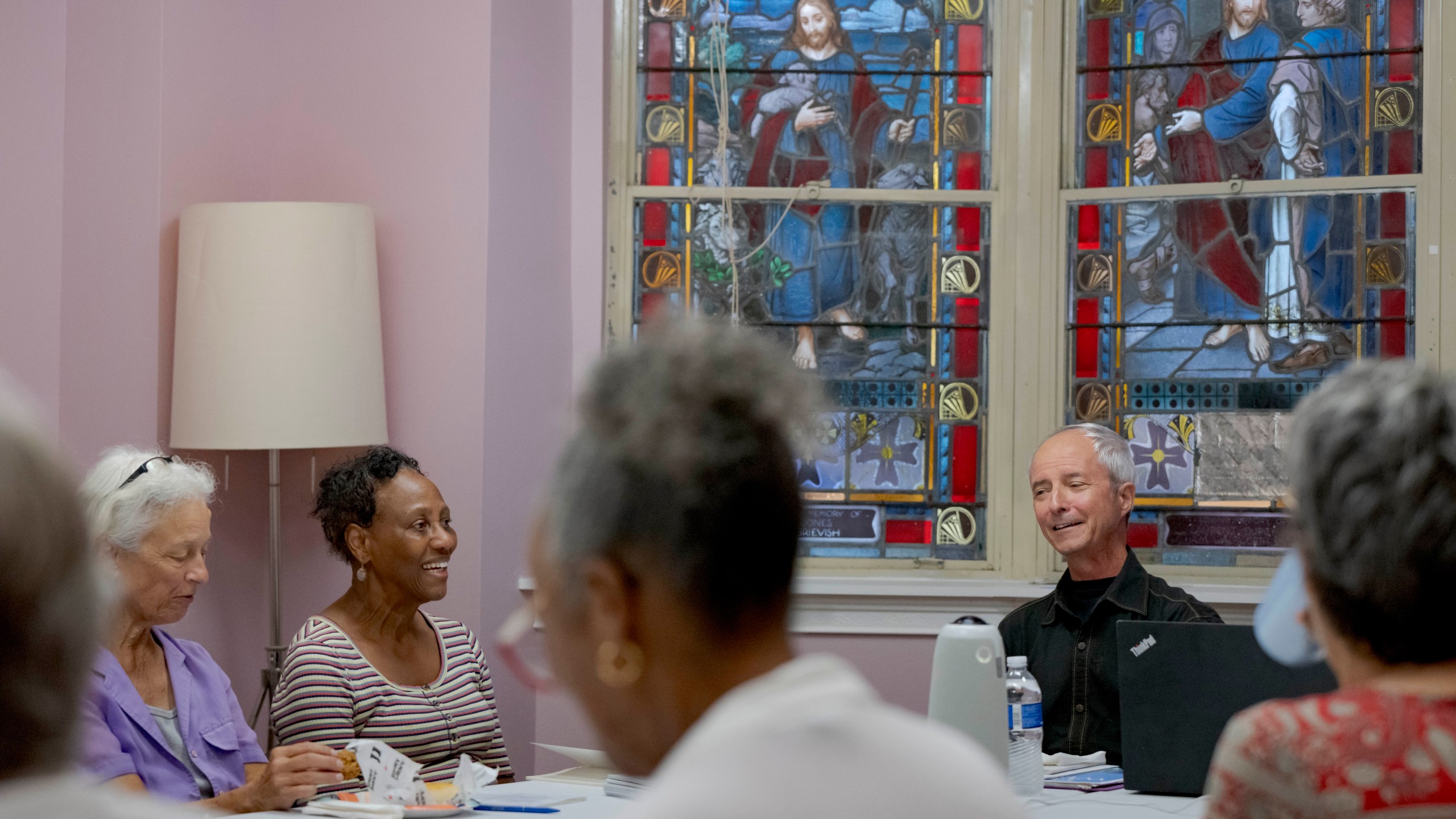 Pastor Shawn Moses Anglim, center right, leads Learning to be Elders class at First Grace United Methodist Church in New Orleans, Wednesday, Sept. 25, 2024. (AP Photo/Matthew Hinton)