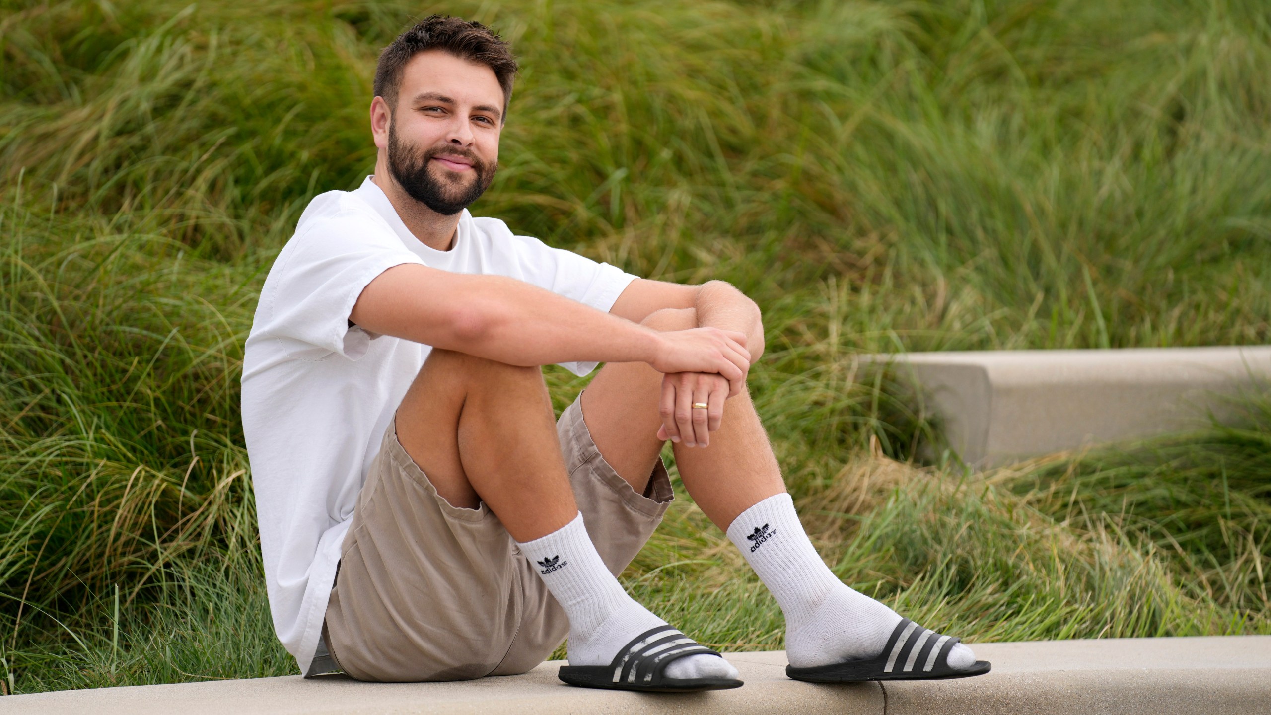 Influencer Jimmy Darts poses for a portrait, Monday, Oct. 14, 2024, in Irvine, Calif. (AP Photo/Chris Pizzello)