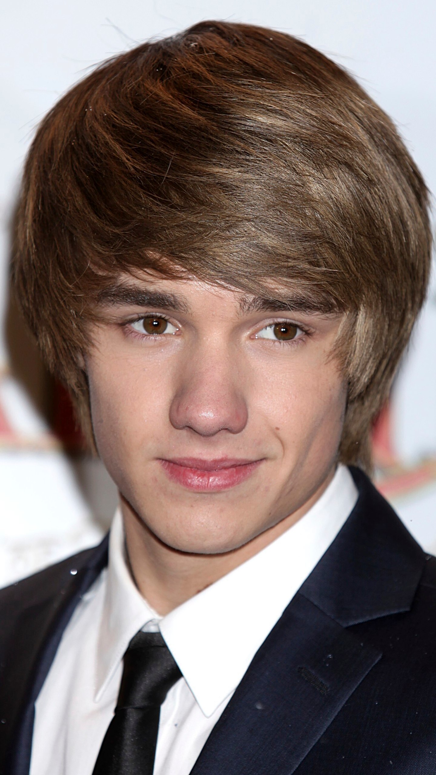 FILE - Liam Payne arrives for the premiere of "The Chronicles Of Narnia: The Voyage Of The Dawn Treader," at the Odeon Leicester Square, in London, Nov. 30, 2010. (Yui Mok/PA via AP)