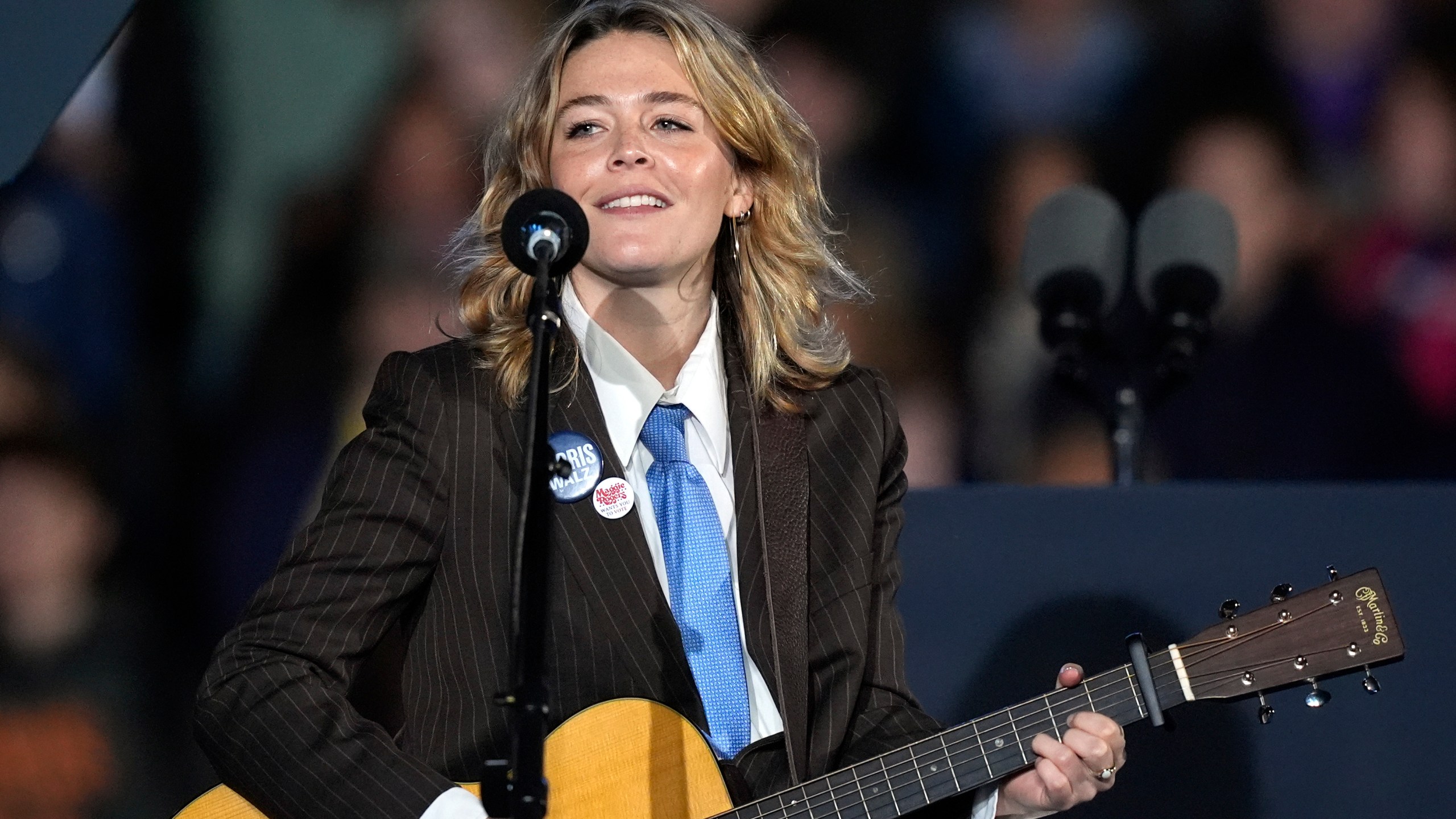 Maggie Rogers performs at a campaign event for Democratic presidential nominee Vice President Kamala Harris in Burns Park Monday, Oct. 28, 2024, in Ann Arbor, Mich. (AP Photo/Carlos Osorio)