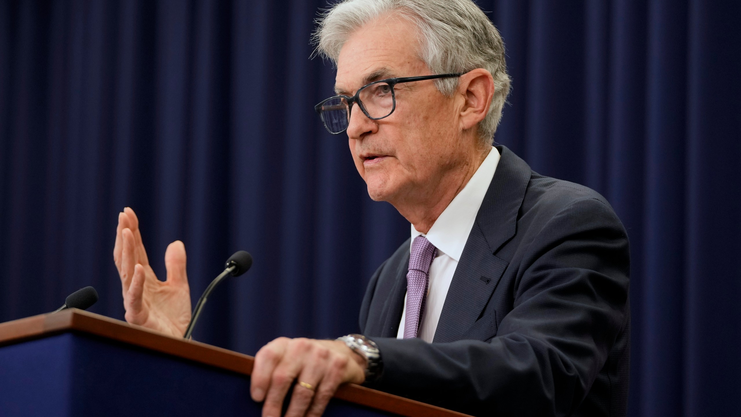 Federal Reserve Board Chairman Jerome Powell speaks during a news conference at the Federal Reserve in Washington, Thursday, Nov. 7, 2024. (AP Photo/Mark Schiefelbein)