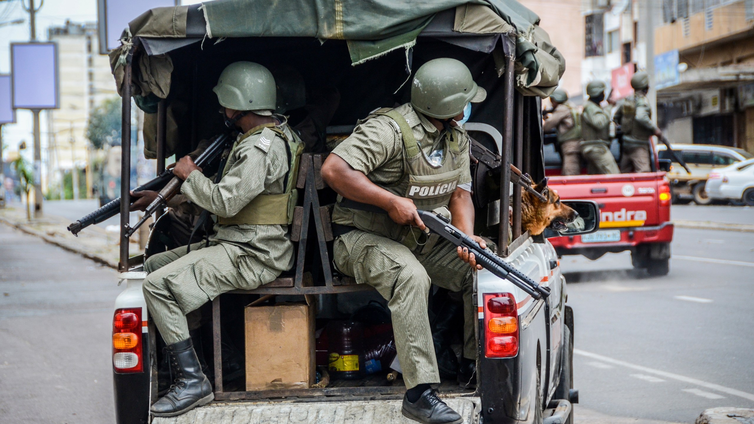 Police deploy amid opposition protests in Maputo, Mozambique, Thursday, Nov. 7, 2024. Protesters dispute the outcome of the Oct. 9 elections that saw the ruling Frelimo party extend its 49-year rule. (AP Photo/Carlos Uqueio)