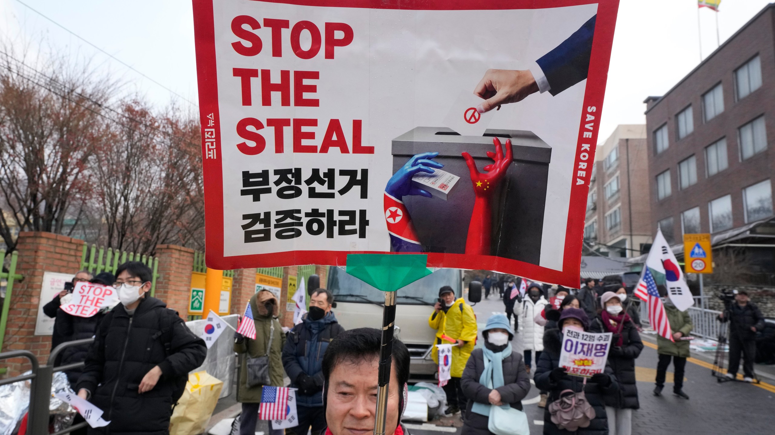 FILE - Supporters of impeached South Korean President Yoon Suk Yeol attend a rally to oppose his impeachment near the presidential residence in Seoul, South Korea, Jan. 6, 2025. (AP Photo/Ahn Young-joon, File)